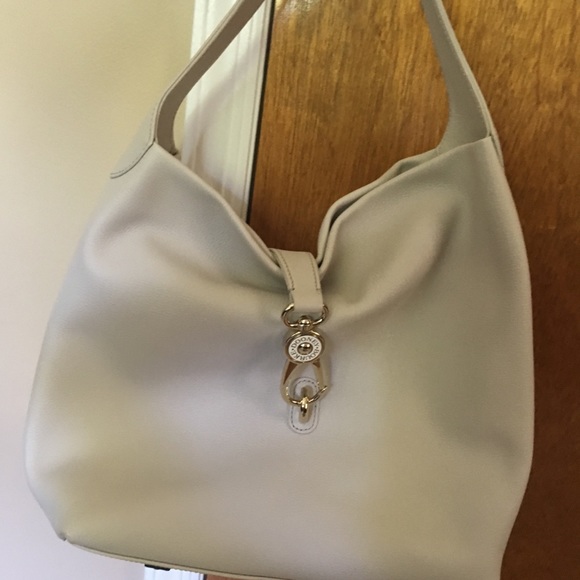 Dooney & Bourke Handbags - DOONEY & Burke handbag Dooney & Bourke Handbags - DOONEY & Burke handbag